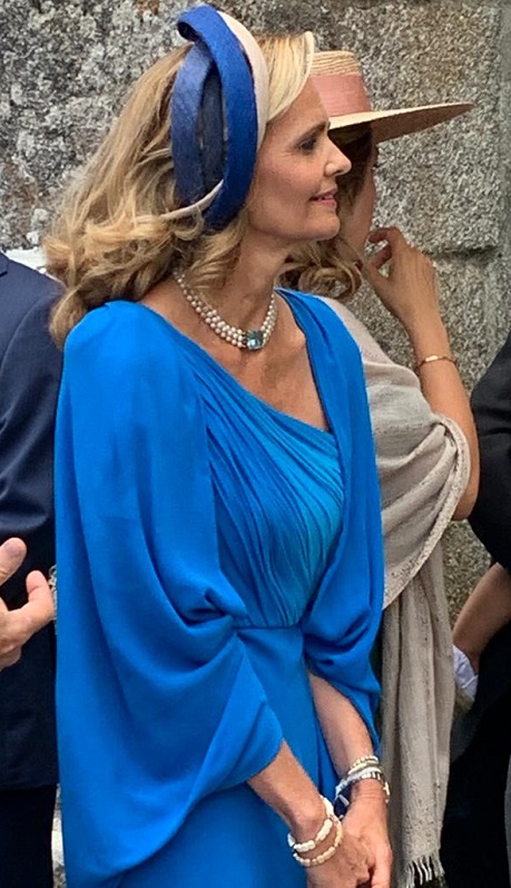 madrina boda vestido azul Carmen Halffter
